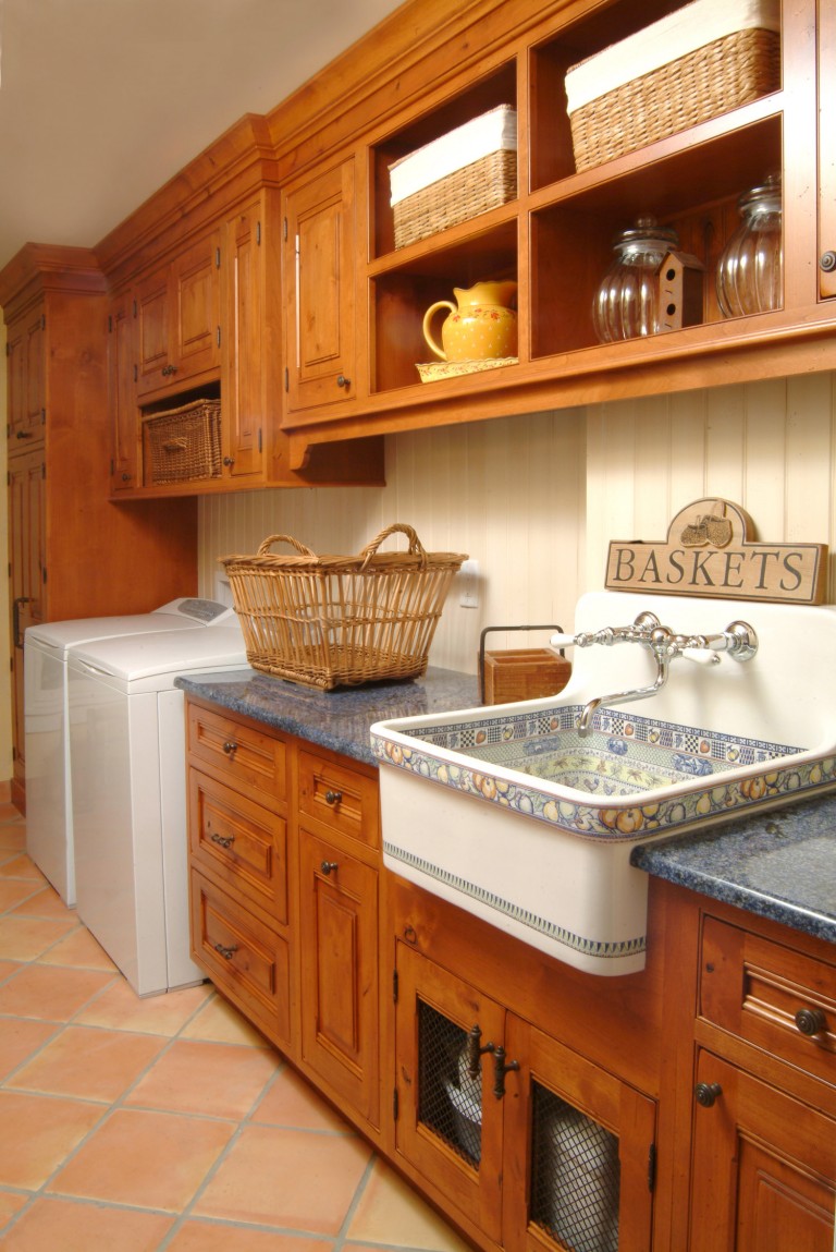 Laundry room cabinets